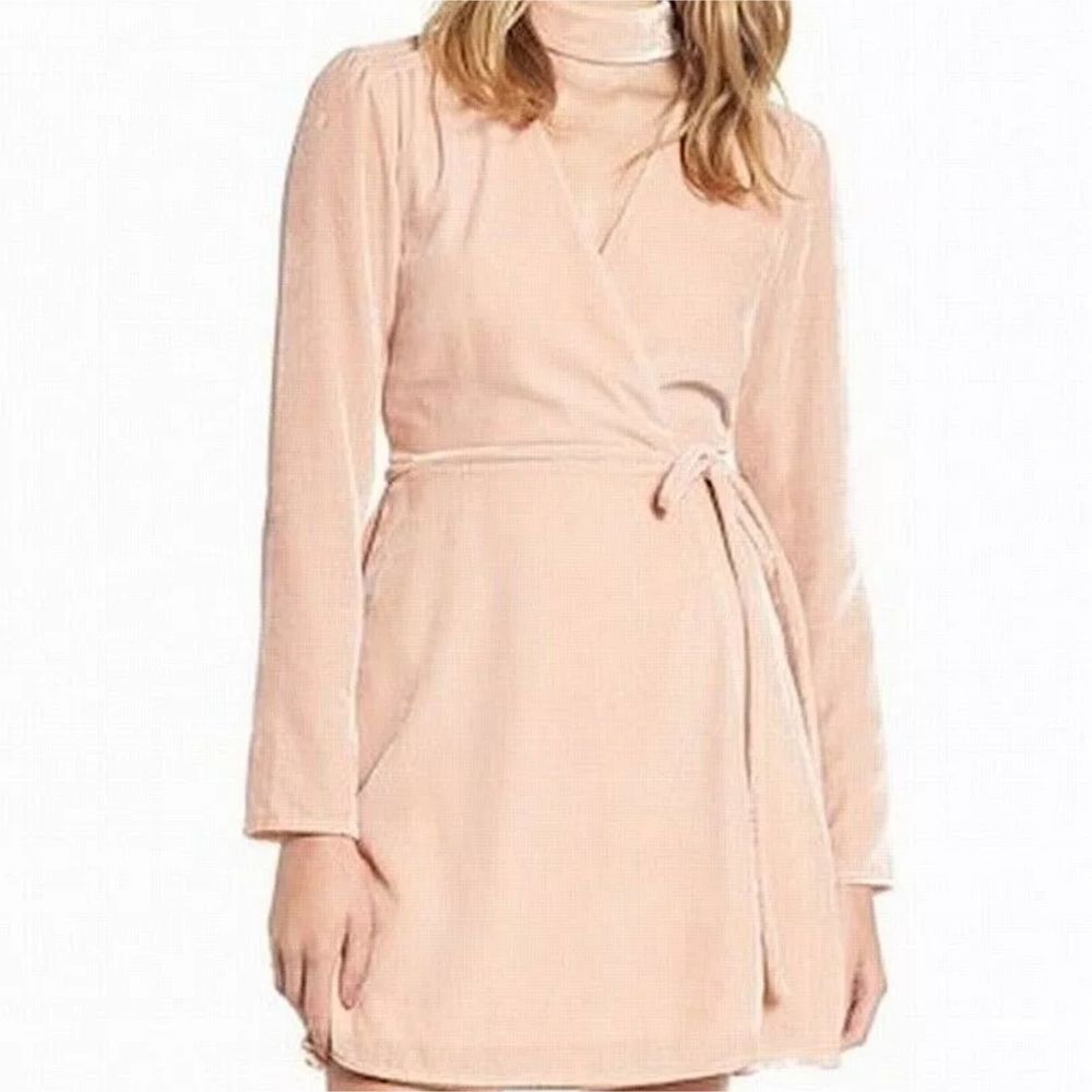 WAYF Where Are You From Women's Size Medium Pink Rayon Nylon Dress - Picture 3 of 5